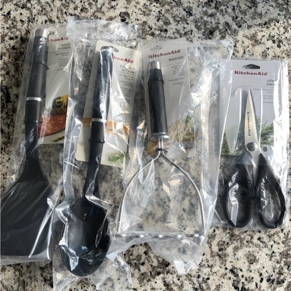 Kitchen Aid Black Utensil Lot (4) - NEW - Picture 1 of 3